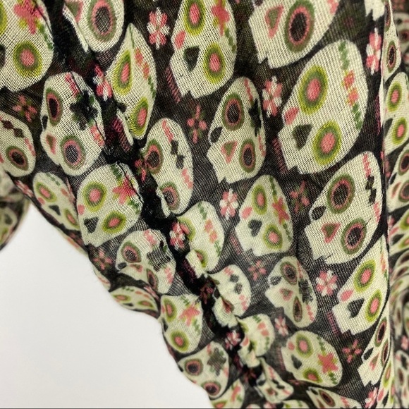 Sugar Skull Infinity Scarf 42 X 34 - Picture 4 of 7